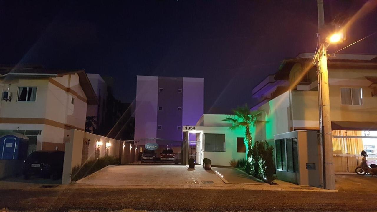 Var-101A Dpto Amplio En Condominio Cerrado Con Piscina Bombinhas Zewnętrze zdjęcie